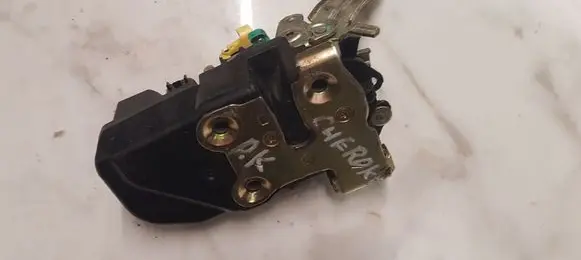 Jeep Grand Cherokee (WJ) Front door lock