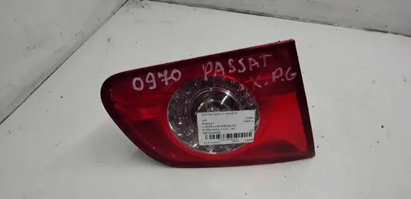 Volkswagen PASSAT B6 Tailgate rear/tail lights