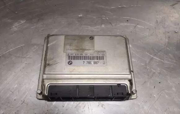 BMW 5 E39 Engine control unit/module 0281010205 7789652 7786887