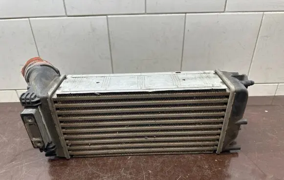 Citroen C4 II Intercooler radiator 9656503480