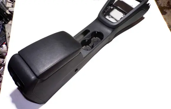 Volkswagen Jetta VI Center console 5C6863383 5C7863765 5C6863383UT