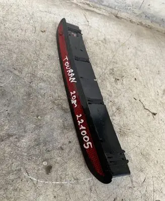 Volkswagen Touran III Third/center stoplight 3cn945087