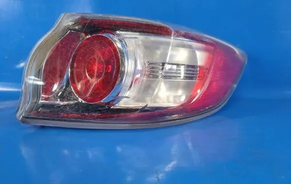 Mazda 3 II Boot/trunk interior light BBN751150