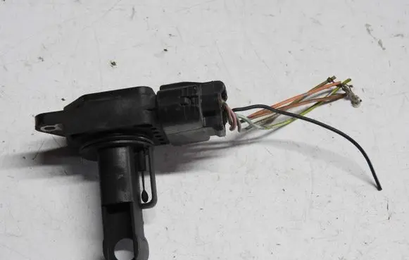 Toyota Auris 150 Mass air flow meter 2220430010
