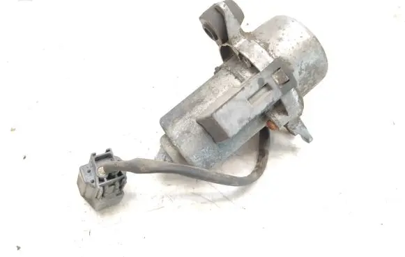 Volvo C70 Vacuum pump 30793023 00898901