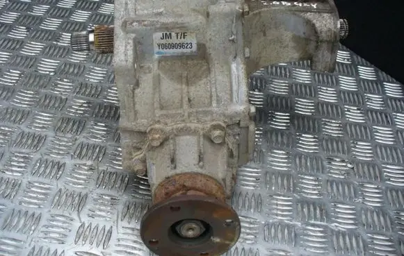 KIA Spectra Gearbox transfer box case JMTFY060909623 J15/019