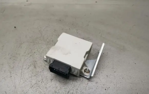 Toyota Corolla Verso AR10 Window wiper relay 150696