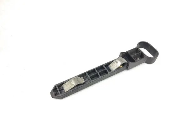 Headlight/headlamp mounting bracket