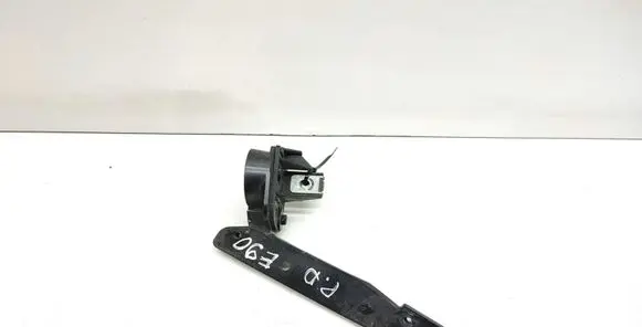 BMW 3 E90 E91 Headlight/headlamp mounting bracket 7058448