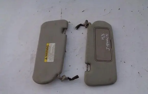 KIA Sorento Sun visor