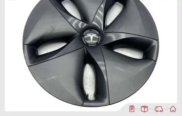 Tesla Model 3 R18 wheel hub/cap/trim 104423199B
