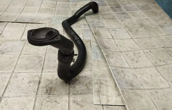 Audi A3 S3 8L Engine coolant pipe/hose 1J0122051B