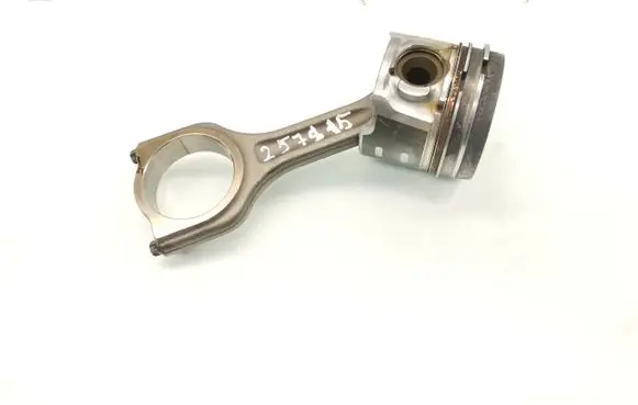 Peugeot 508 Piston with connecting rod 
