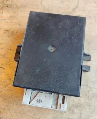 BMW 7 E38 Steering rack control module 61358352494 8352494