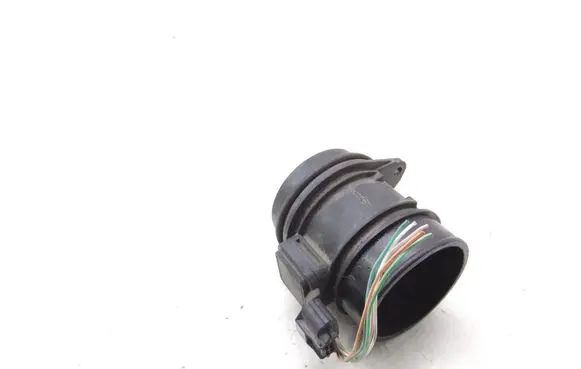 Renault Latitude (L70) Mass air flow meter 8200280065D H8200327690