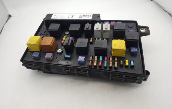 Opel Zafira C Power management control unit 13268301M 5DK00946440