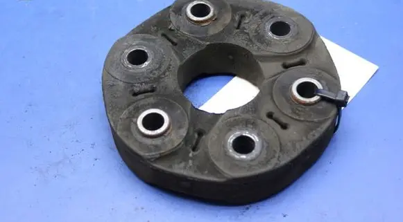 Mercedes-Benz SLK R171 Rear prop shaft donut coupling/joint 1714110015 A1714110015