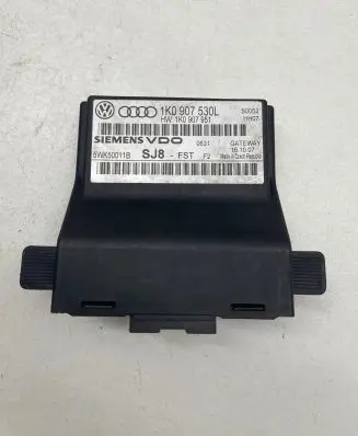 Skoda Octavia Mk2 (1Z) Gateway control module 1K0908530L