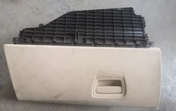 BMW 5 F10 F11 Glove box 9166683