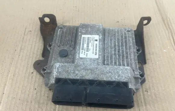 Opel Combo C Engine control unit/module 55566390 7160018401 6P7GBM6J