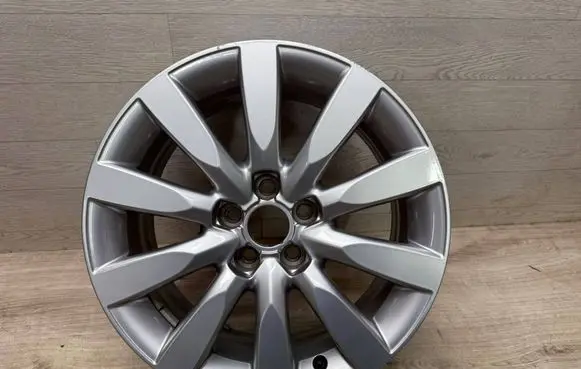 R16 alloy rim