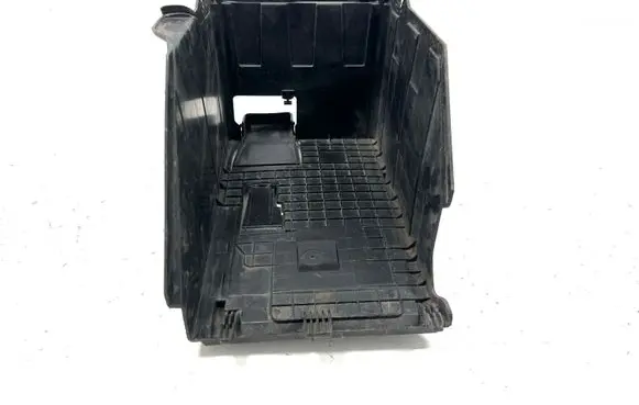 Battery box tray