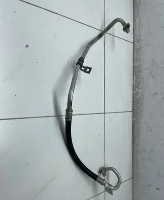 Peugeot 308 Air conditioning (A/C) pipe/hose 9675635380