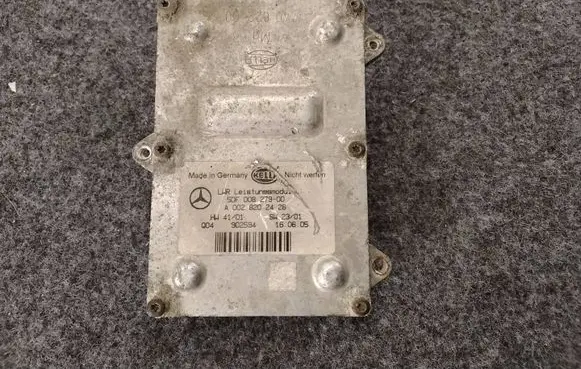Mercedes-Benz E W211 Headlight ballast module Xenon 5DF00827900 902594 A0028202426