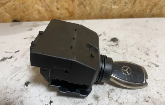 Mercedes-Benz E W211 Ignition lock 2115452508 9014255191606127 33002214
