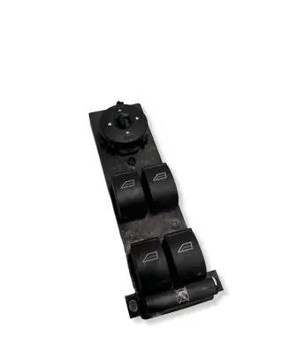 Ford Focus Electric window control switch 3M5T14A132AF
