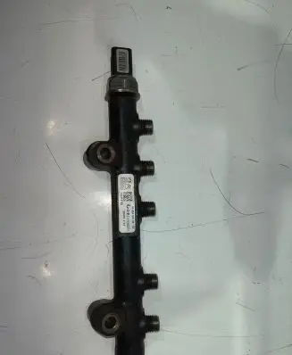 Volvo V60 Fuel main line pipe 9685297580 131354150 28497Z01