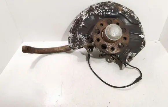 Mercedes-Benz E W211 Front wheel hub spindle knuckle