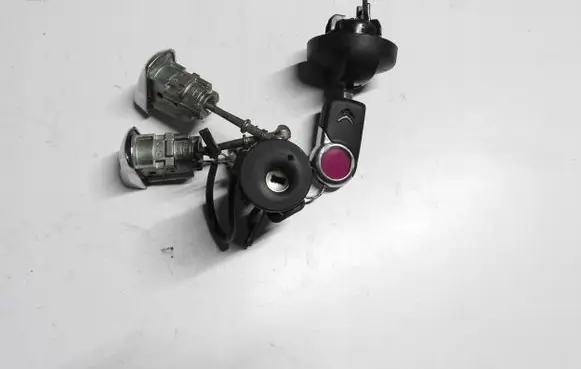 Citroen C4 I Ignition lock 9663123380