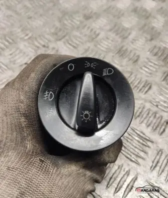 Volkswagen PASSAT B5.5 Light switch 1c0941531a