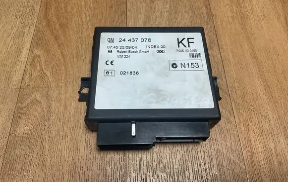 Opel Zafira A Comfort/convenience module 24437076 F005V00155 021838
