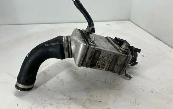 BMW 5 F10 F11 Intercooler radiator 7575406 06117575404 P3425006