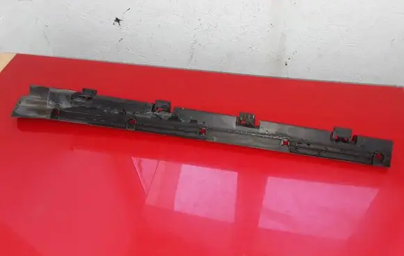 Mercedes-Benz ML W164 Sill supporting ledge A1646981327
