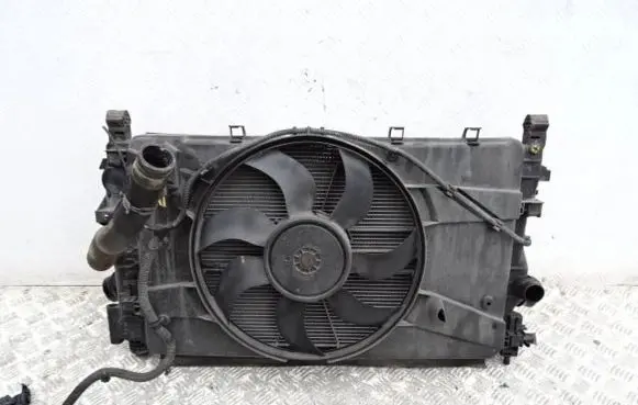 Opel Zafira C Radiator set 