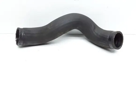 Volvo XC90 Intercooler hose/pipe 30766440