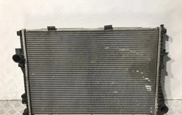 BMW 7 E38 Coolant radiator 269911 60752A 17101737711