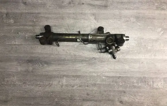 Toyota Avensis Verso Steering rack