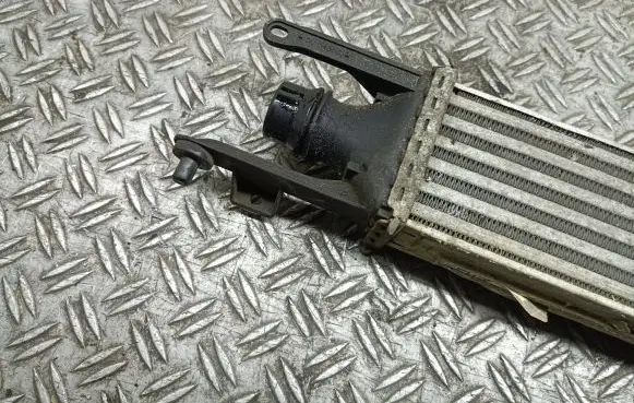Opel Corsa D Intercooler radiator