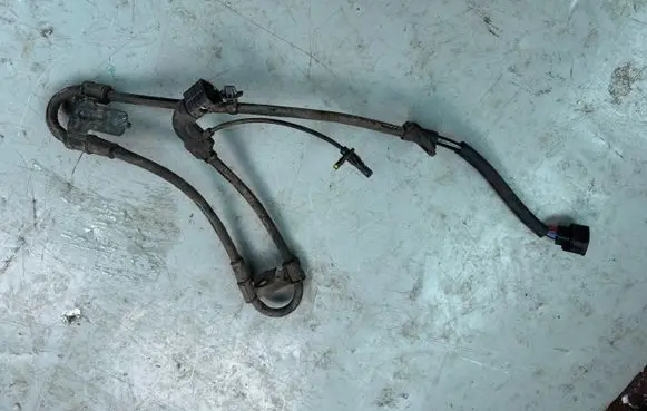 Hyundai Ioniq 5 Rear ABS sensor wiring 59795GI000 59796GI000