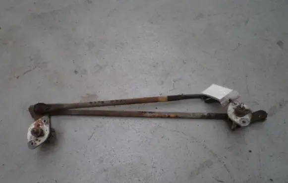 Mazda 323 Front wiper linkage and motor