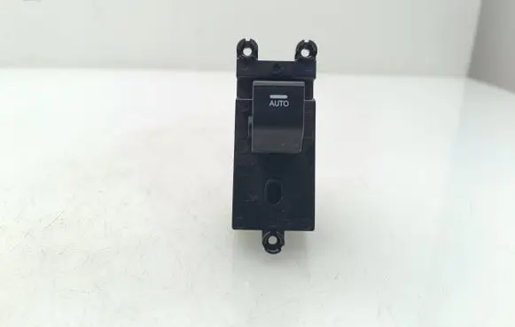 Hyundai i40 Electric window control switch 935753Z000 39R5101000 2011428