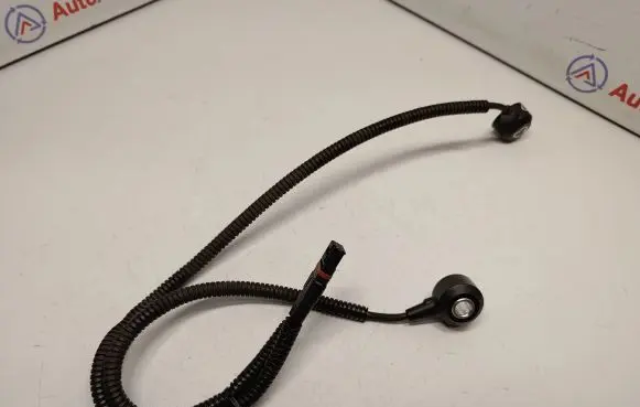 BMW 5 F10 F11 Detonation knock sensor 7566786 13627566786