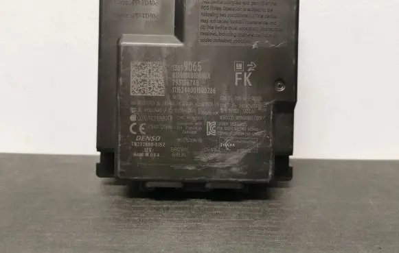 Cadillac ATS Keyless (KESSY) go control unit/module 13599065