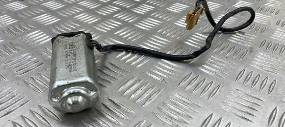 Audi A8 S8 D3 4E Steering column adjust motor 552794