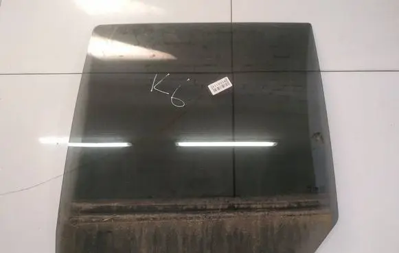 Hyundai Santa Fe Rear door window glass AS3