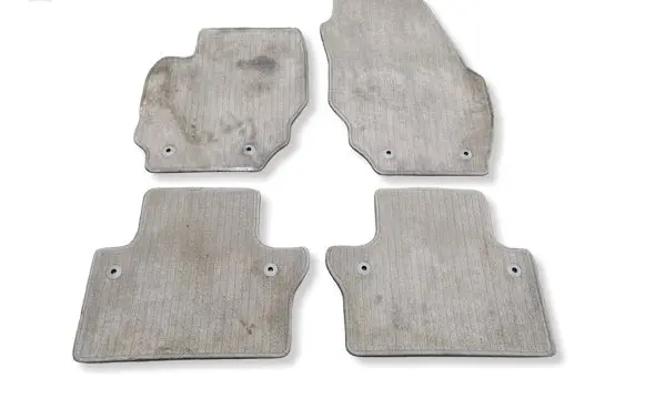 Volvo V70 Car floor mat set